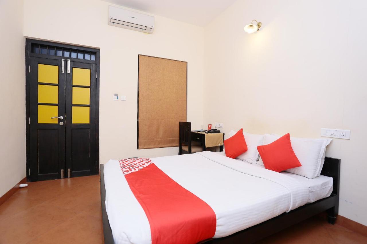 Hotel Oyo 8268 Gokul Ottupura Kochi Zewnętrze zdjęcie