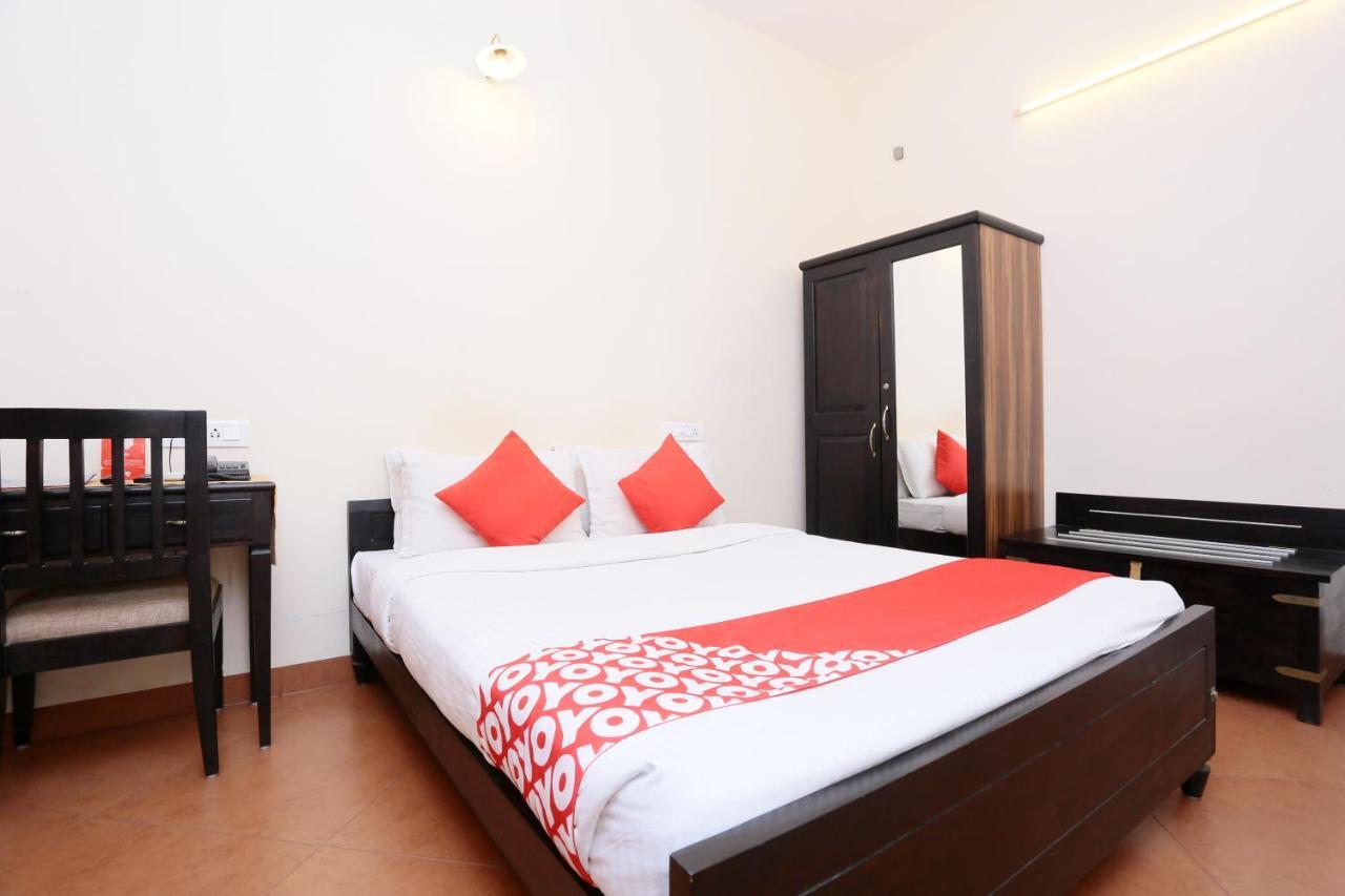 Hotel Oyo 8268 Gokul Ottupura Kochi Zewnętrze zdjęcie