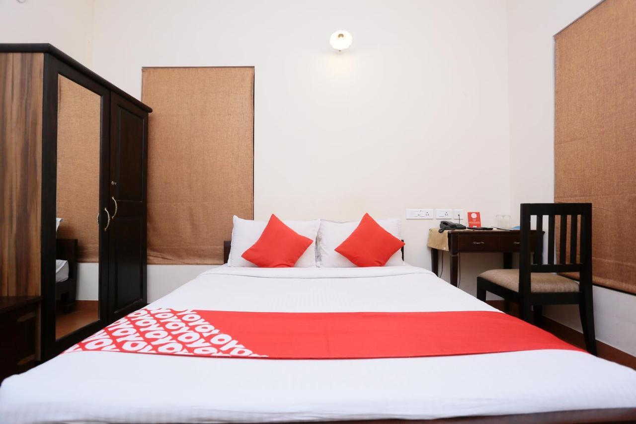 Hotel Oyo 8268 Gokul Ottupura Kochi Zewnętrze zdjęcie