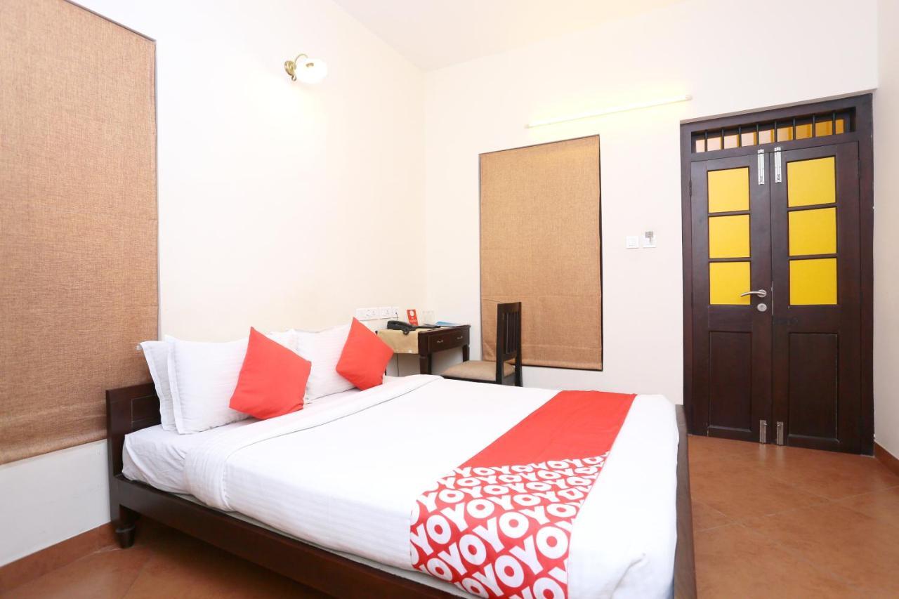 Hotel Oyo 8268 Gokul Ottupura Kochi Zewnętrze zdjęcie