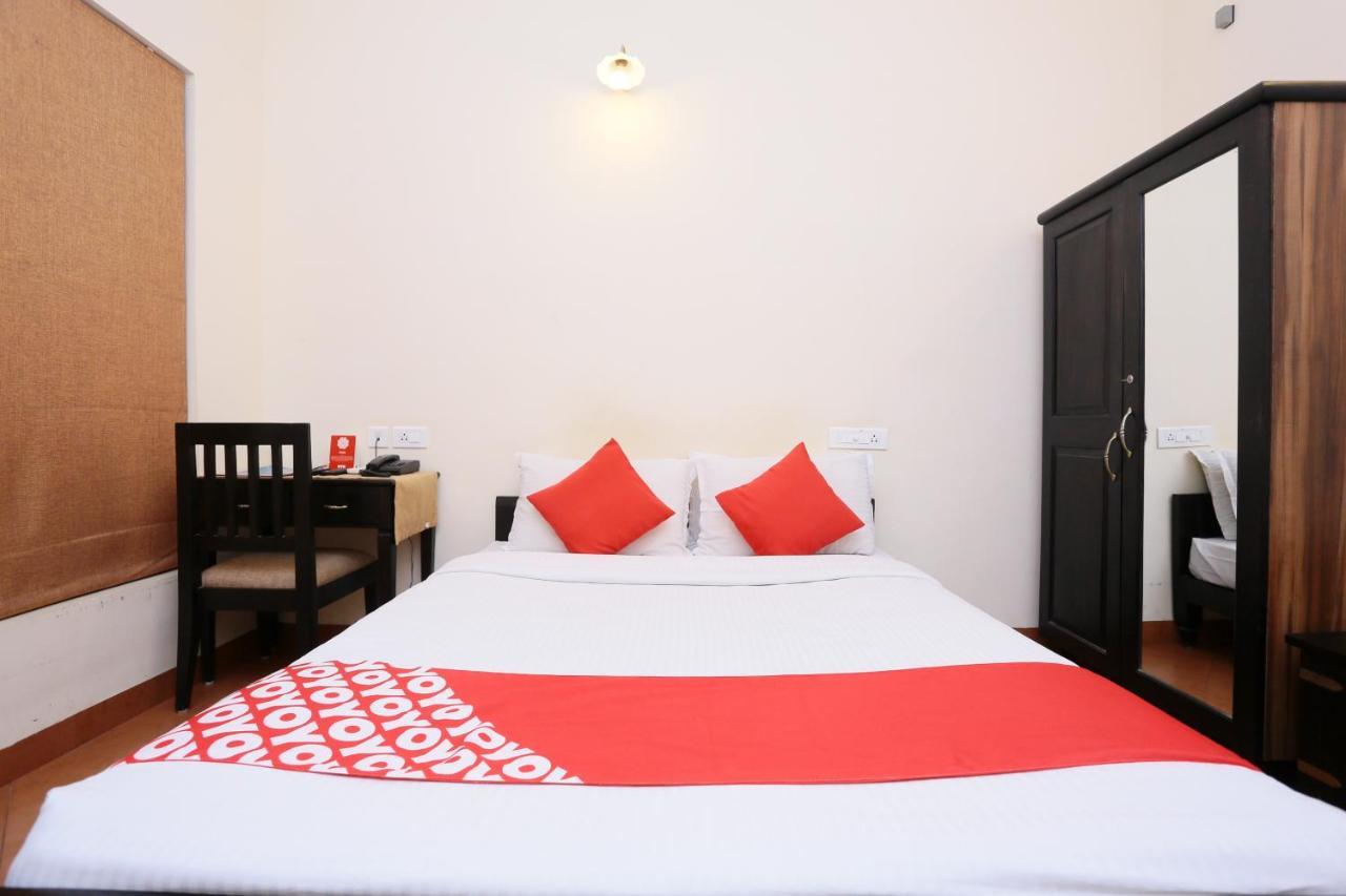 Hotel Oyo 8268 Gokul Ottupura Kochi Zewnętrze zdjęcie