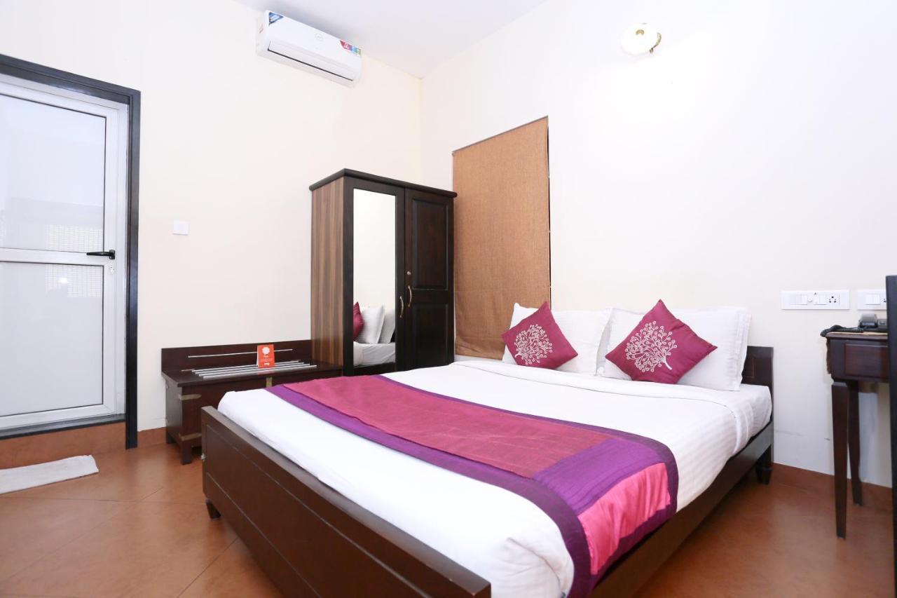 Hotel Oyo 8268 Gokul Ottupura Kochi Zewnętrze zdjęcie