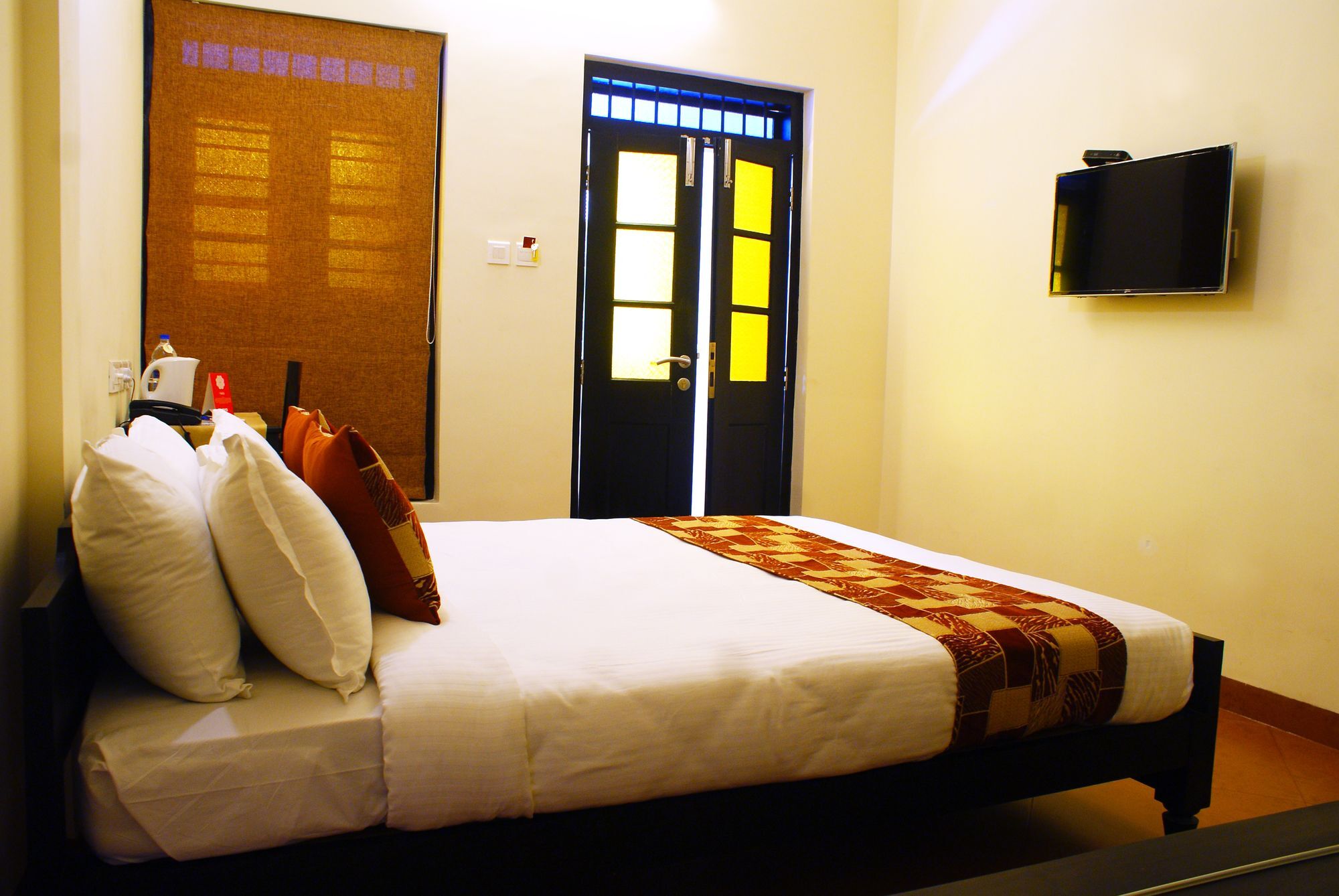 Hotel Oyo 8268 Gokul Ottupura Kochi Zewnętrze zdjęcie