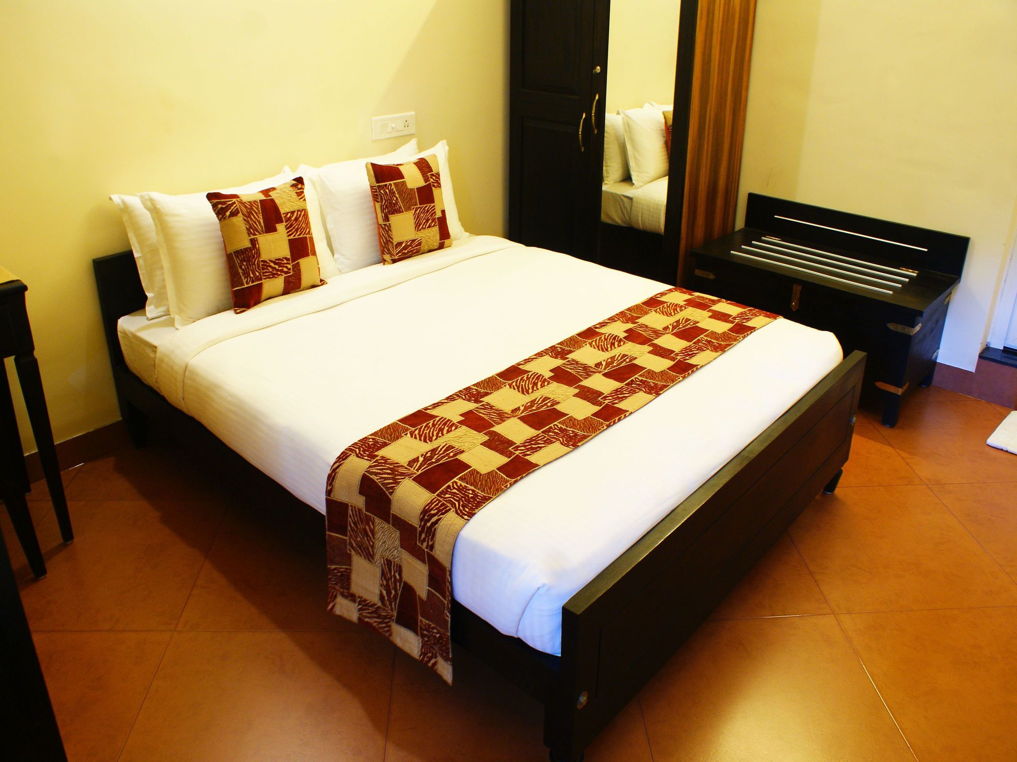 Hotel Oyo 8268 Gokul Ottupura Kochi Zewnętrze zdjęcie